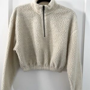 Nicki Studios “silhouettes”boucle cropped sweater